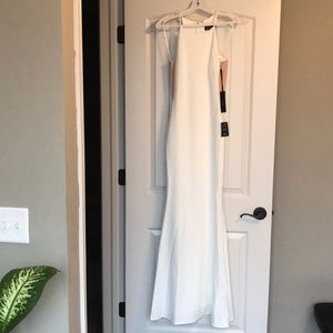 ROMANTICISM WHITE FORMAL DRESS